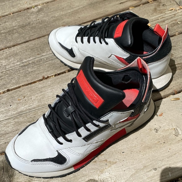 Women’s Reebok running shoes - Picture 5 of 15